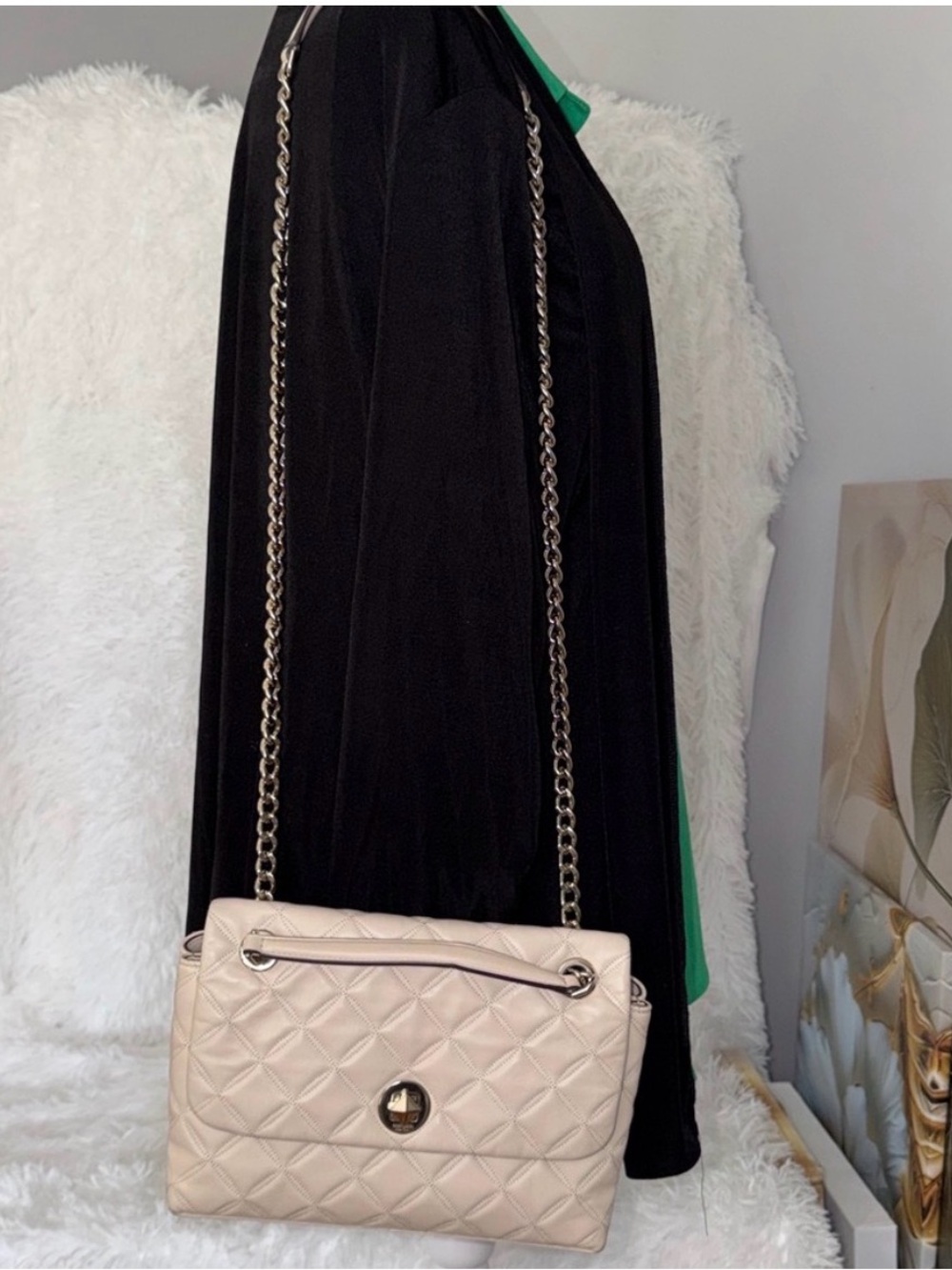 Kate Spade Quilted Cream/Leather Shoulder Bag/Crossbody Bag w/ twist lock EUC